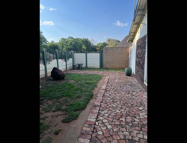 3 BEDROOM HOUSE FOR SALE IN VANDERBIJLPARK SE 1